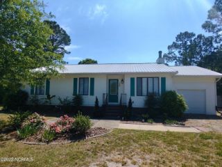 Foreclosed Home - 159 CAMP QUEEN RD, 28584