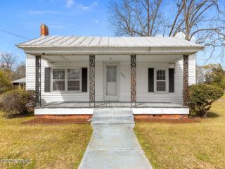 Foreclosed Home - 165 MAIN ST, 28590