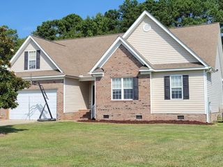 Foreclosed Home - 2730 BAREFOOT LN, 28590