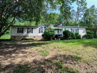Foreclosed Home - 311 BURKE ST, 28601