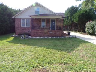 Foreclosed Home - 1048 4TH ST NE, 28601