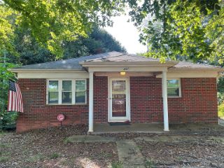 Foreclosed Home - 485 10TH AVENUE DR SE, 28602
