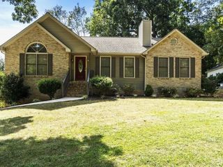 Foreclosed Home - 618 17TH AVENUE DR SE, 28602