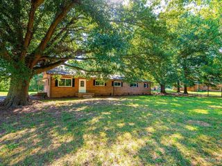 Foreclosed Home - 5846 REST HOME RD, 28610