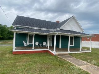 Foreclosed Home - 4871 S DEPOT ST, 28610