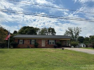 Foreclosed Home - 1227 WINSTON ST, 28613