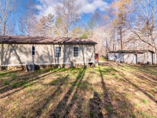 Foreclosed Home - 427 TWIN OAKS RD, 28625