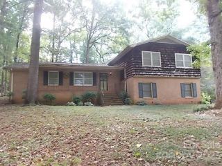 Foreclosed Home - 311 HOLLINGSWOOD DR, 28625