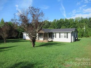 Foreclosed Home - 207 HAYES FARM RD, 28625