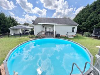 Foreclosed Home - 4671 HORSESHOE BEND RD, 28638