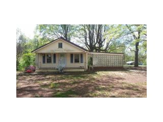 Foreclosed Home - 3232 Helton St, 28645