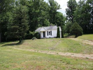 Foreclosed Home - 920 COTTRELL HILL RD, 28645