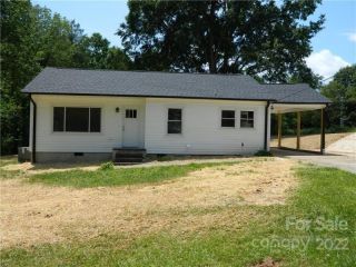 Foreclosed Home - 405 LINCOLN LN, 28645