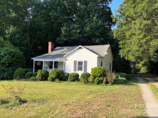 Foreclosed Home - 3405 S NC 16 HWY, 28650