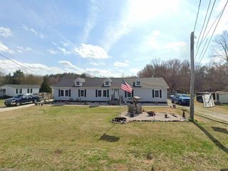 Foreclosed Home - 2285 HENDRIX RD, 28650