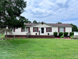 Foreclosed Home - 2279 DEERFIELD DR, 28650