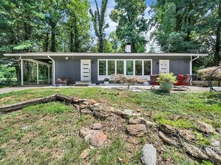 Foreclosed Home - 104 GLENWOOD RD, 28655
