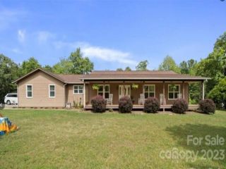 Foreclosed Home - 1521 HOPEWELL RD, 28655