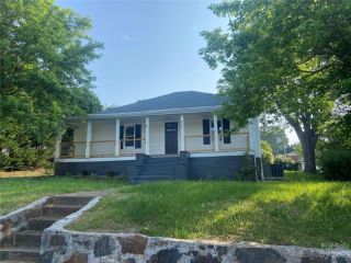 Foreclosed Home - 201 RANDOLPH ST, 28655