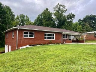 Foreclosed Home - 3401 US 64, 28655