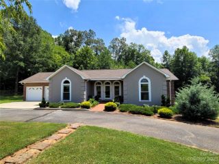 Foreclosed Home - 1840 LOVEN DR, 28655