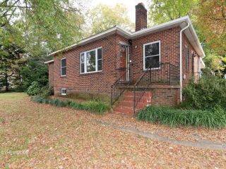 Foreclosed Home - 403 N Spring Ave, 28658