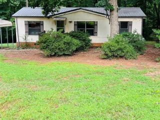 Foreclosed Home - 2379 S BRUSHWOOD CIR, 28658