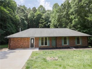 Foreclosed Home - 125 MIMOSA RD, 28677