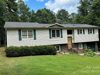 Foreclosed Home - 4313 HICKORY HWY, 28677