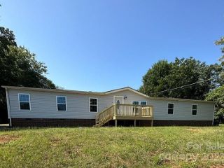 Foreclosed Home - 318 CHARLES ST, 28677