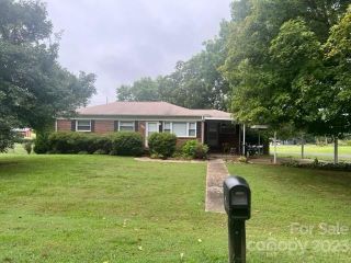 Foreclosed Home - 704 BRISTOL DR, 28677