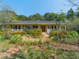Foreclosed Home - 417 TROUTMAN FARM RD, 28677