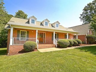 Foreclosed Home - 669 RIVER HILLS CT, 28681