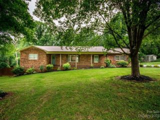 Foreclosed Home - 368 MIDWAY PARK LN, 28681