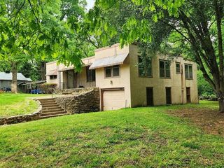 Foreclosed Home - 555 OLD WILKESBORO RD, 28681