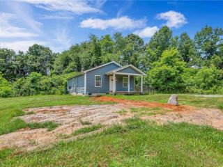 Foreclosed Home - 311 TIDLINE RD, 28685