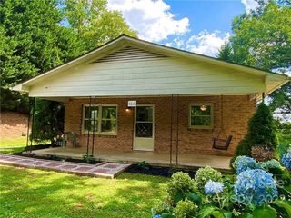 Foreclosed Home - 4618 CARSWELL RD, 28690