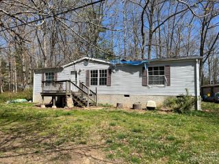 Foreclosed Home - 38 CUTSHAW DR, 28704