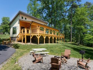 Foreclosed Home - 139 HOOKERS GAP RD, 28715