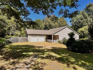 Foreclosed Home - 1081 GREEN CREEK DR, 28722