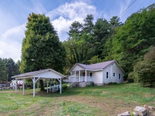 Foreclosed Home - 4959 HWY 107 N, 28736