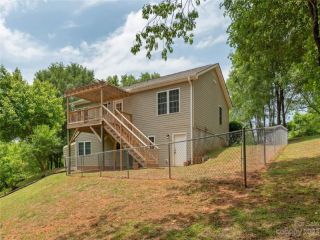 Foreclosed Home - 309 FOREST BEND DR, 28742