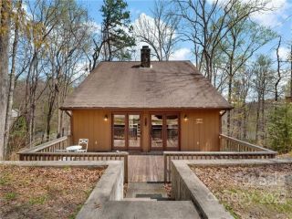 Foreclosed Home - 172 W WILDERNESS RD, 28746