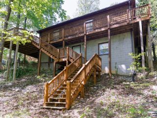 Foreclosed Home - 258 CHIMNEY CLIFF DR, 28746