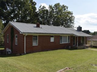 Foreclosed Home - 30 CYPRESS RD, 28752