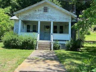 Foreclosed Home - 1820 GRAPEVINE RD, 28753
