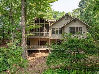 Foreclosed Home - 272 RUNNING FOX RD, 28774