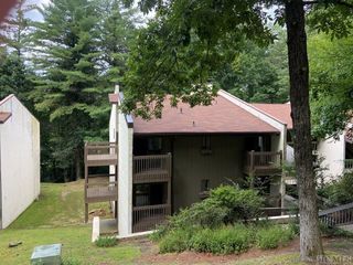 Foreclosed Home - 435 OVERLOOK RD # 3A, 28774