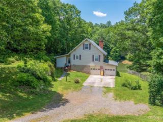 Foreclosed Home - 376 HOOTOWL RD, 28777