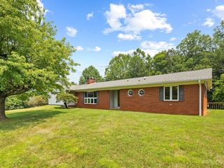 Foreclosed Home - 260 DAVIDSON RD, 28778
